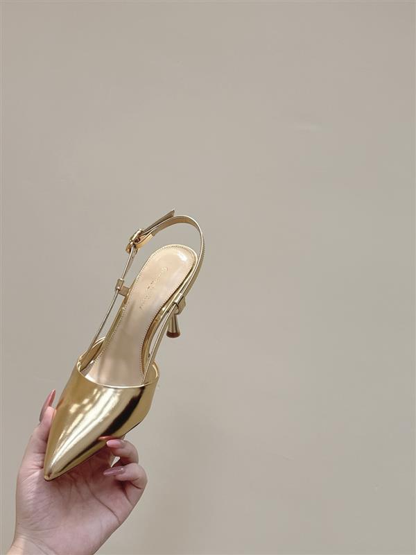 2025112810123958 300